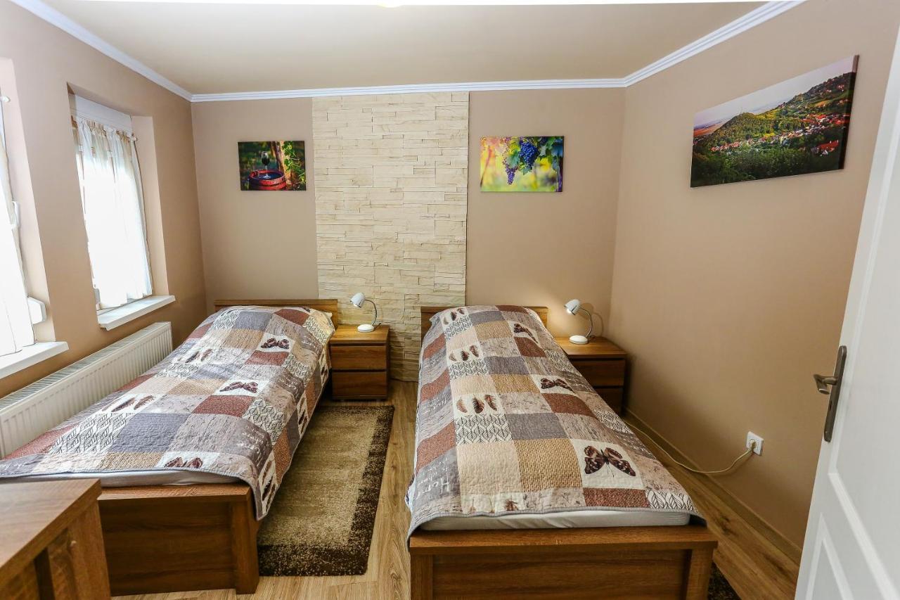 Gardi Apartman Szekszárd المظهر الخارجي الصورة