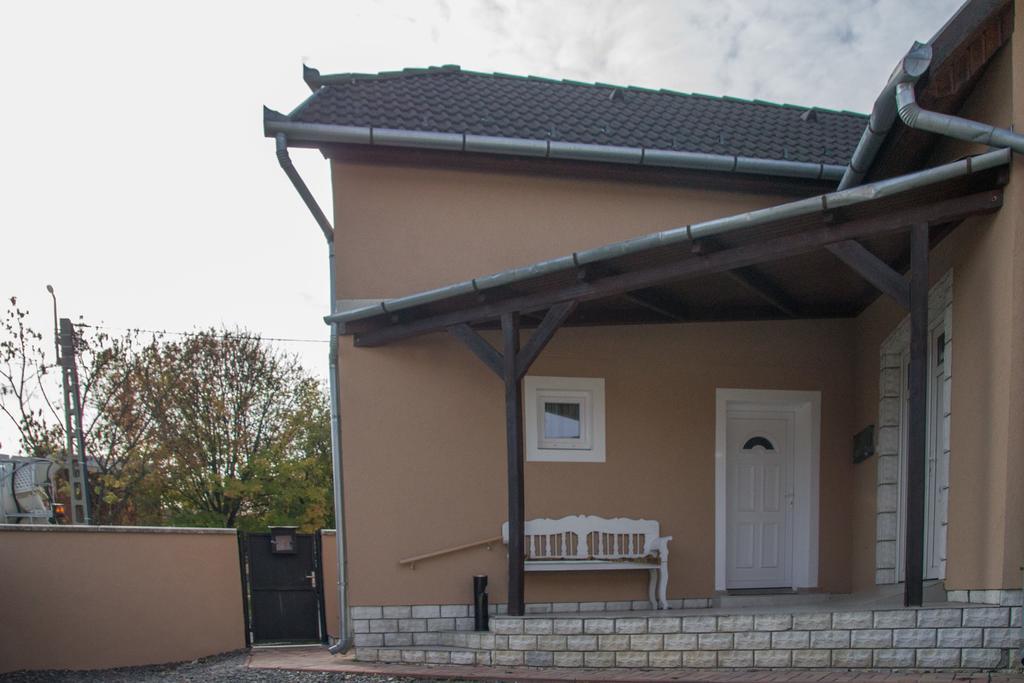 Gardi Apartman Szekszárd المظهر الخارجي الصورة