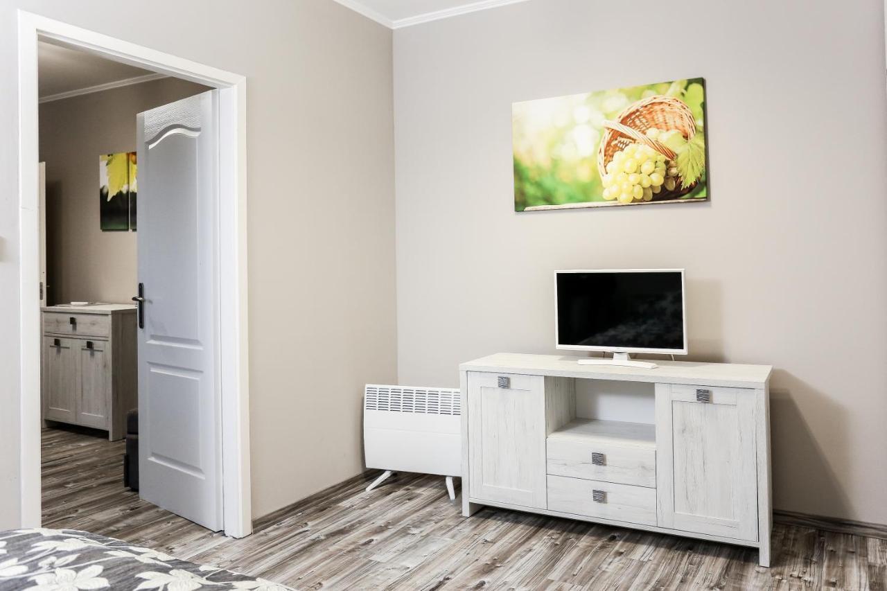 Gardi Apartman Szekszárd المظهر الخارجي الصورة