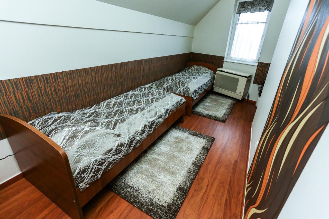Gardi Apartman Szekszárd المظهر الخارجي الصورة