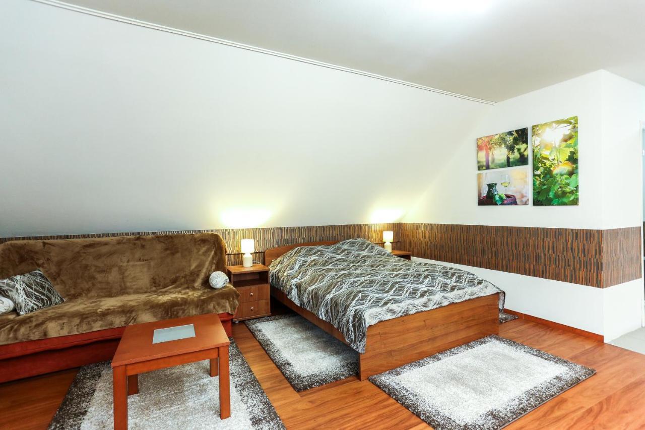 Gardi Apartman Szekszárd المظهر الخارجي الصورة